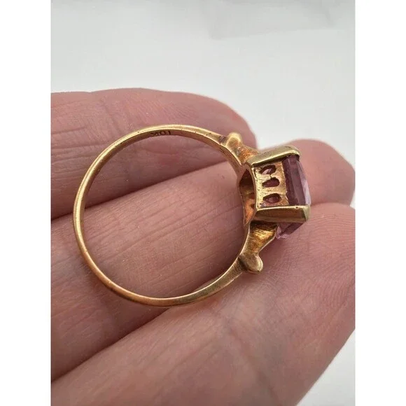10K Yellow Gold Pink Gemstone Ring Size 7 Vintage Rectangular Stone - Picture 10 of 10